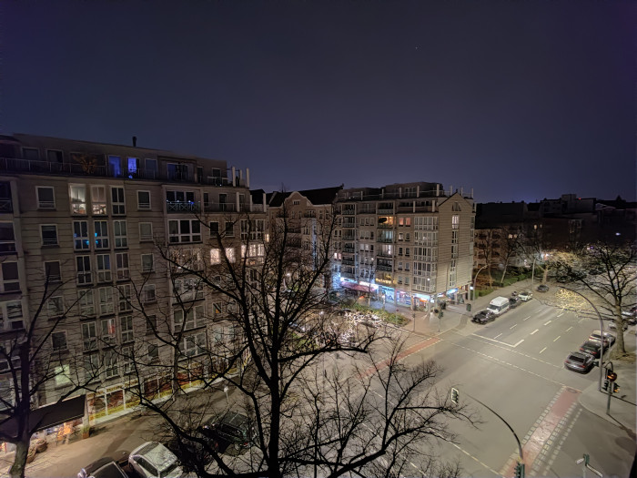 ... dem Oneplus 9 Pro mithalten. (Bild: Tobias Költzsch/Golem.de)